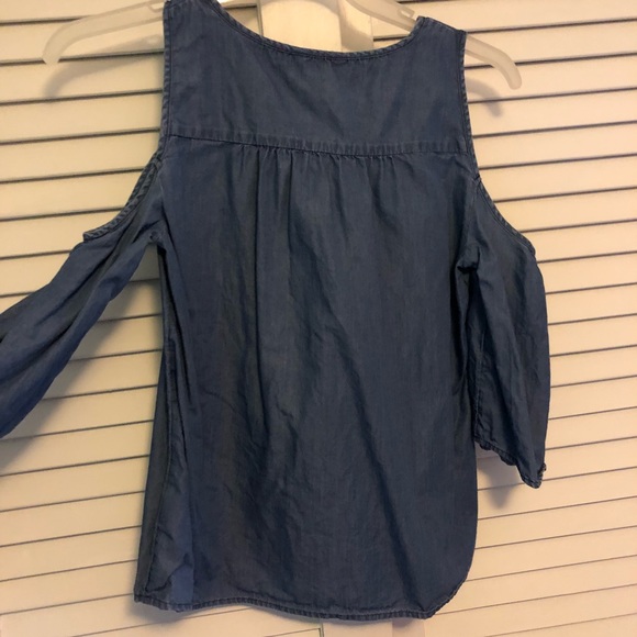 Cold Shoulder Top - Picture 6 of 6